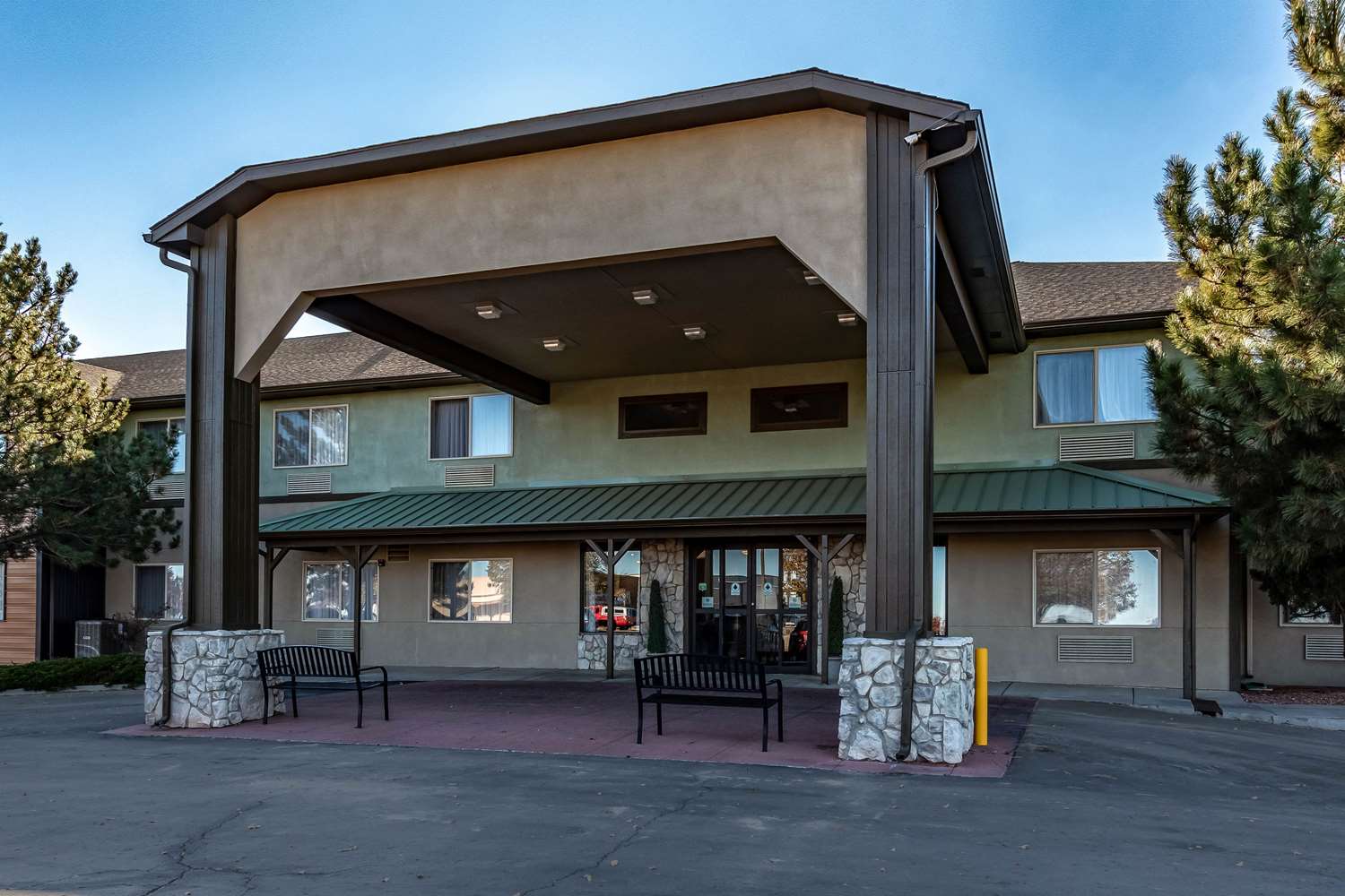 Quality Inn & Suites Pueblo West 4/43