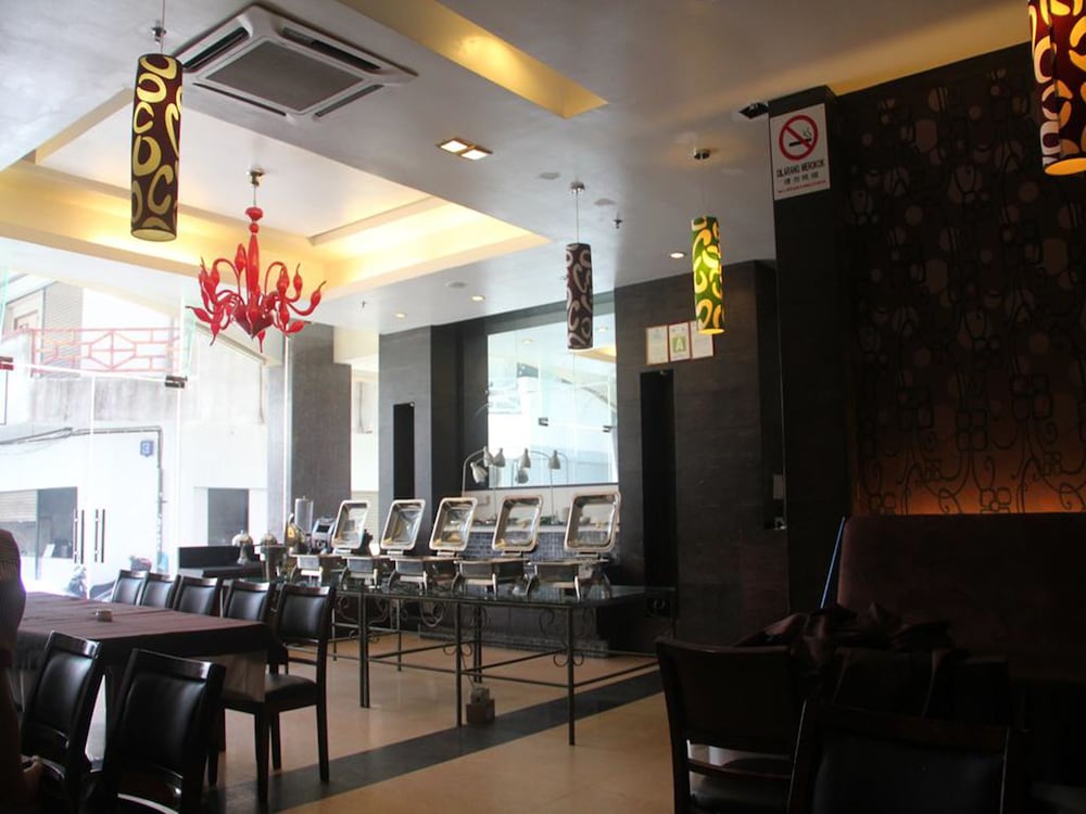 MB Hotel 45/47