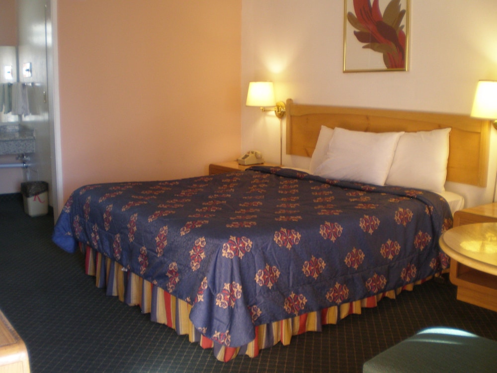 ECONOMY INN BARSTOW 11/57