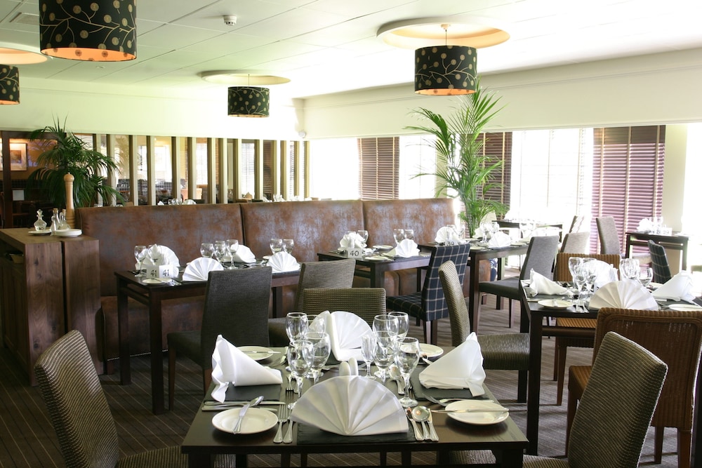 Eight Acres Hotel 27/39