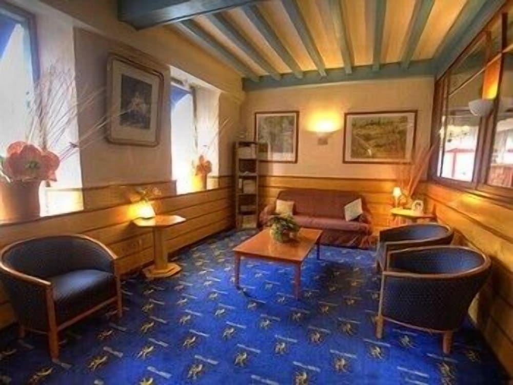 Hotel de Nevers 10/25