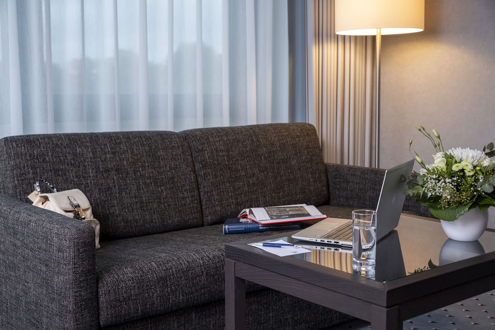 Maritim Hotel Bremen 44/68
