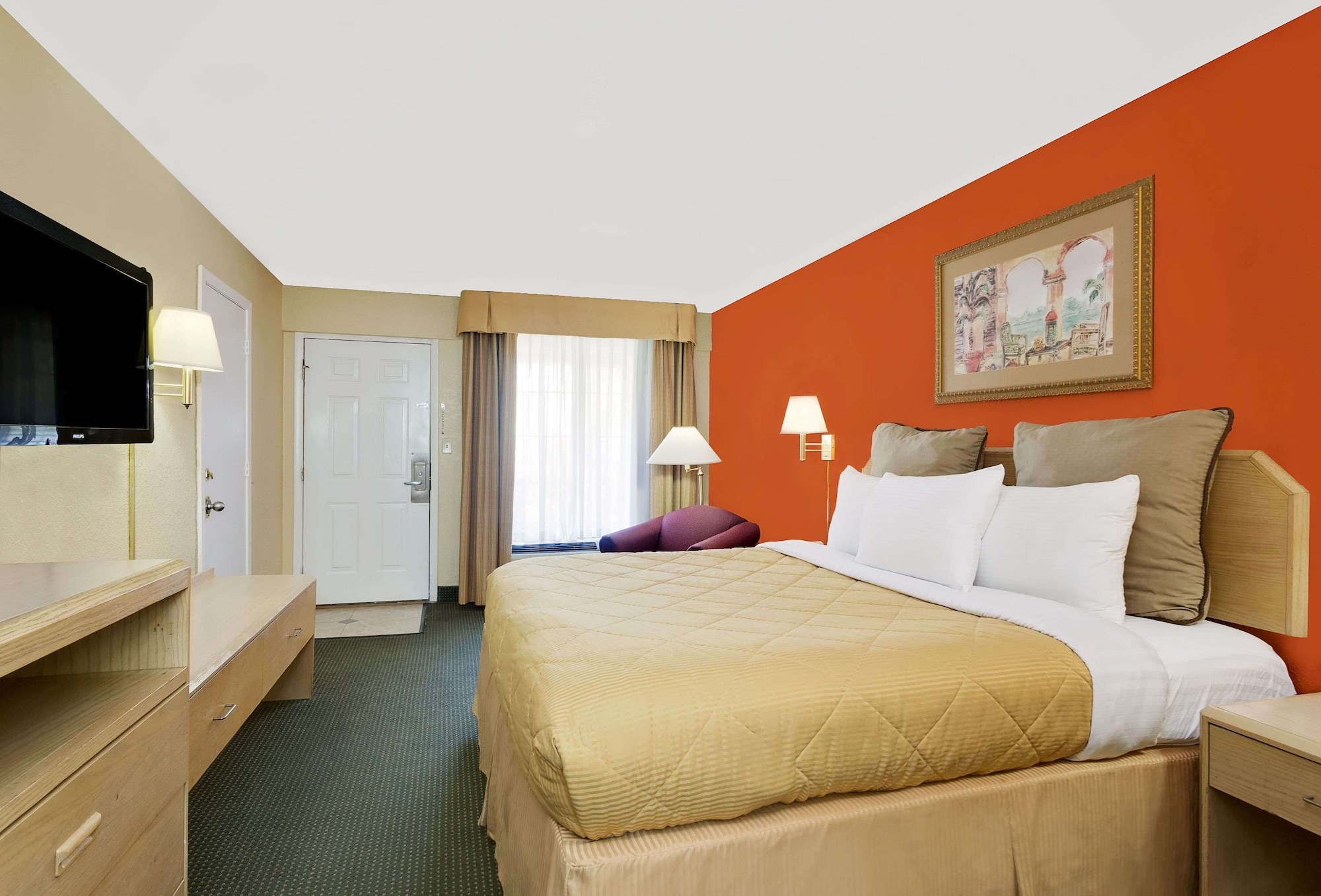 ROOM, KING BED