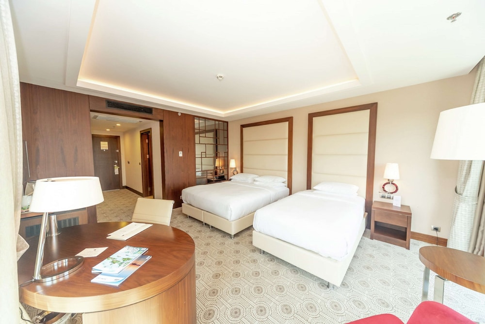 DoubleTree by Hilton Istanbul Topkapi 16/37