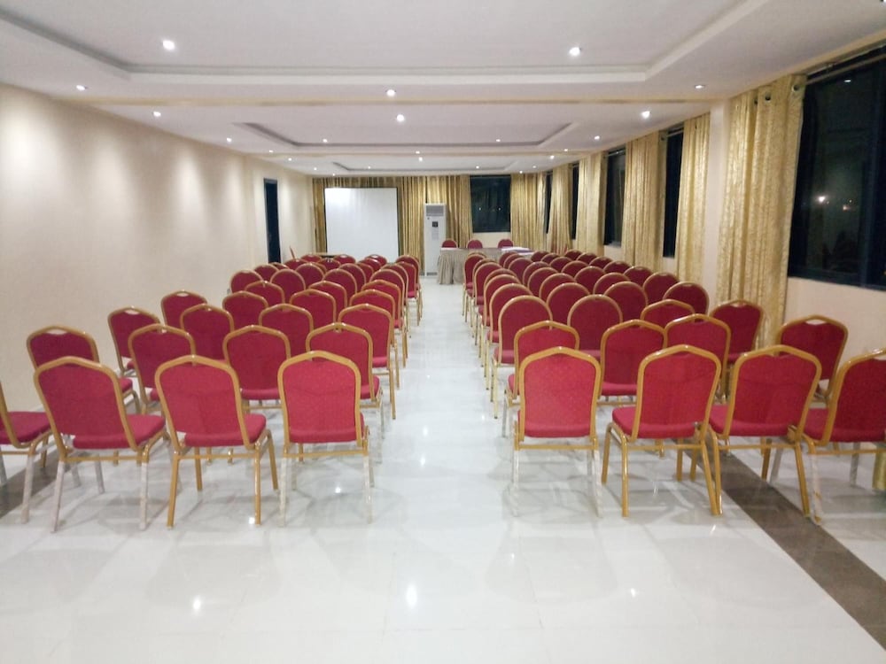 Citilodge Hotel Abuja 53/61