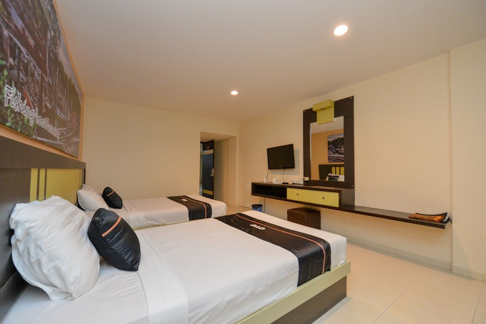 Hotel Sampurna Jaya 12/27