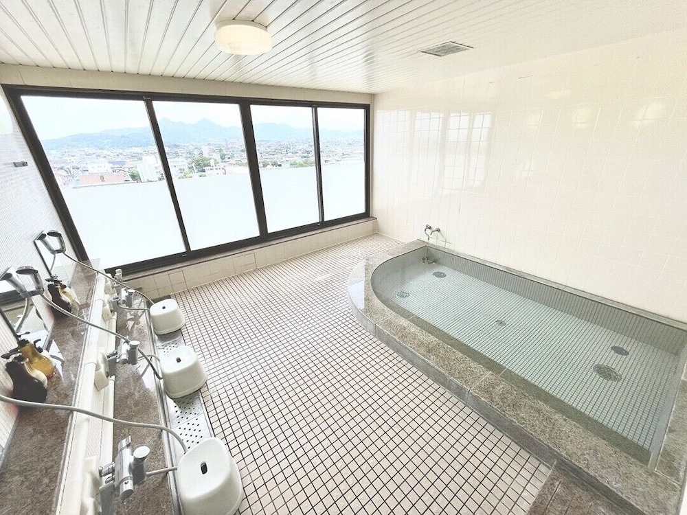 Kotohira Park Hotel 50/52