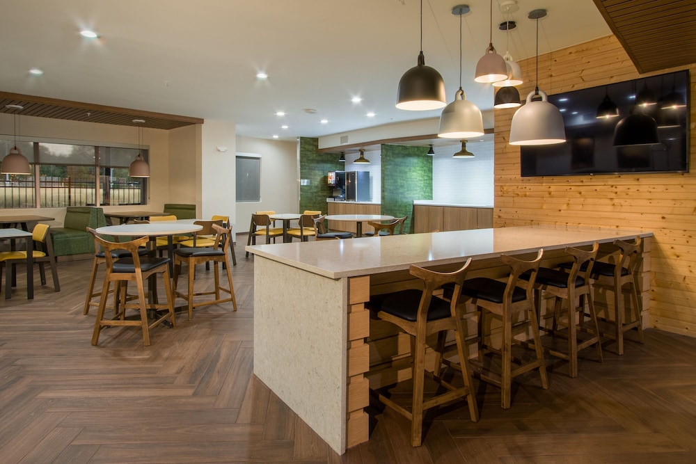 Fairfield Inn & Suites by Marriott Houston Katy 33/43