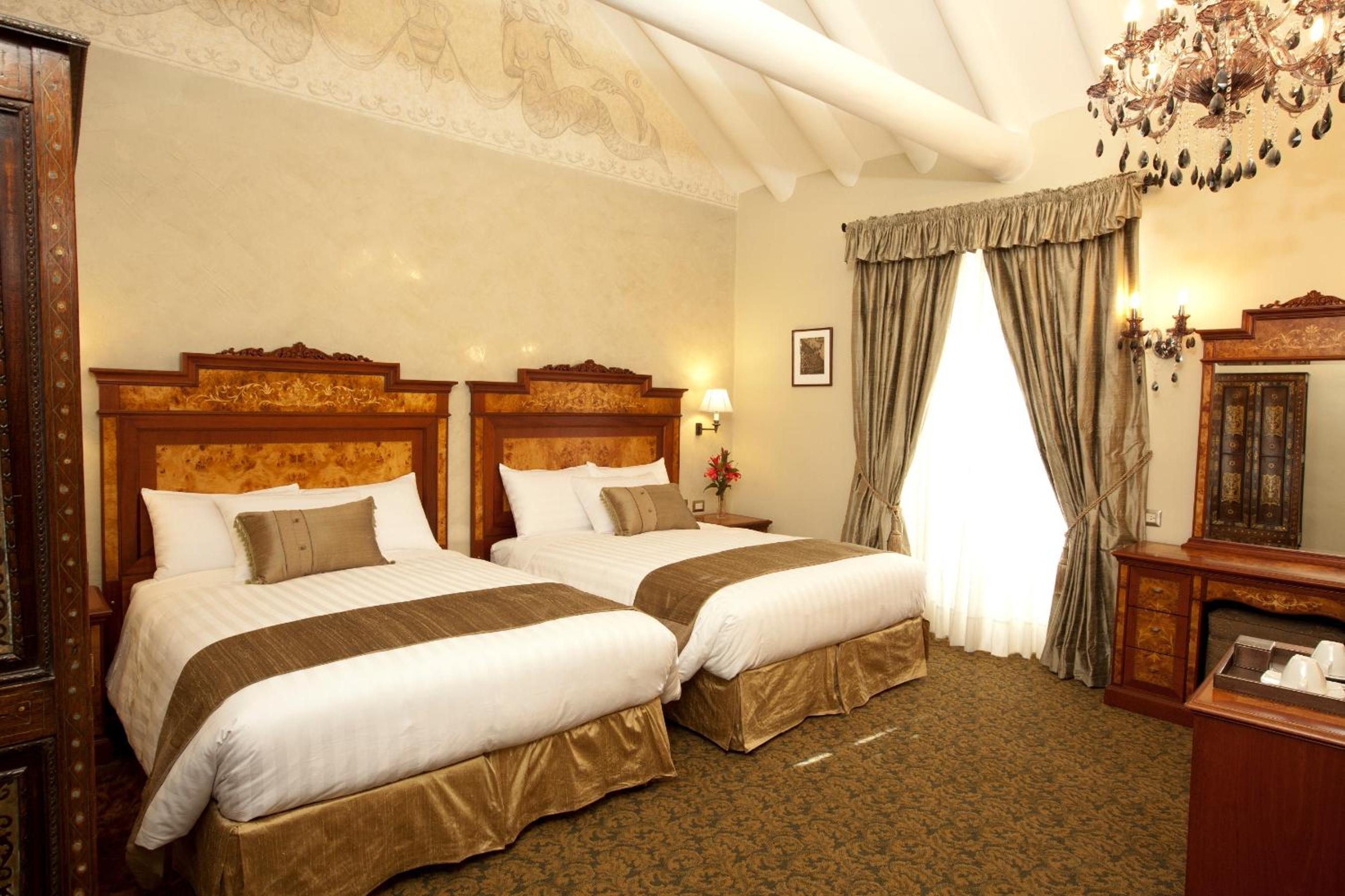 Deluxe, 2 Queen Beds, Cathedral View