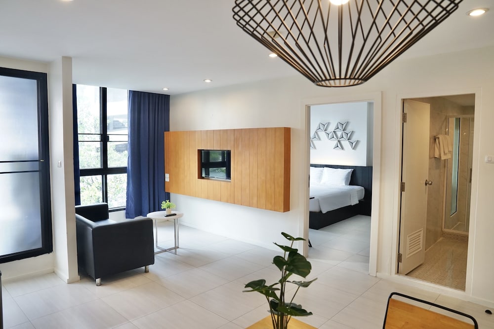 130 Hotel & Residence Bangkok 13/83