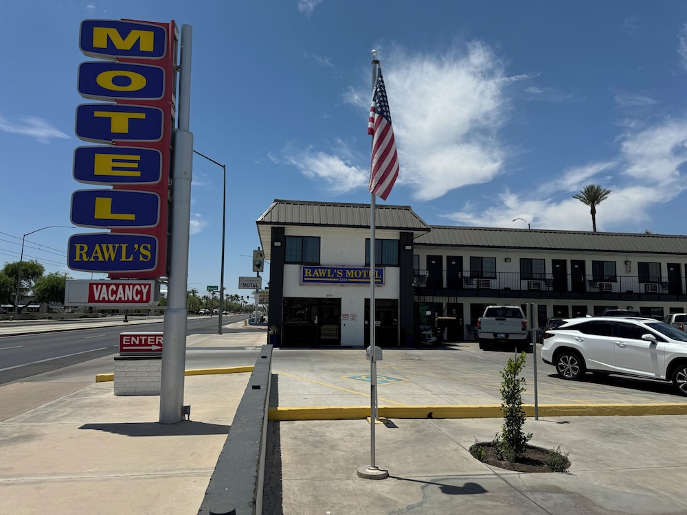Rawls Motel Near Phoenix Airport 34/50