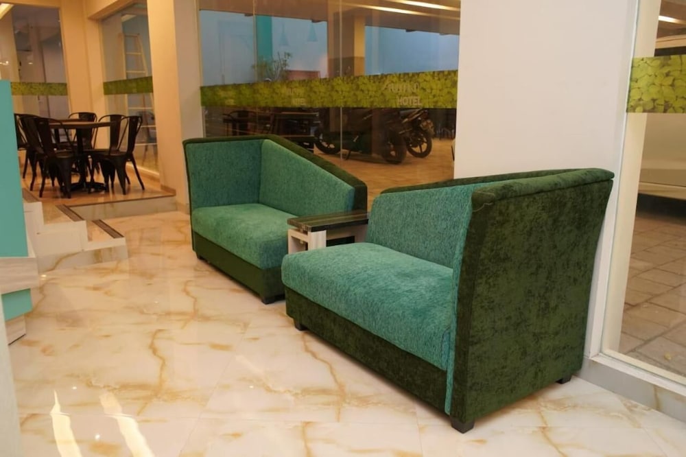 Hotel Aruuman Simpanglima Semarang 30/40