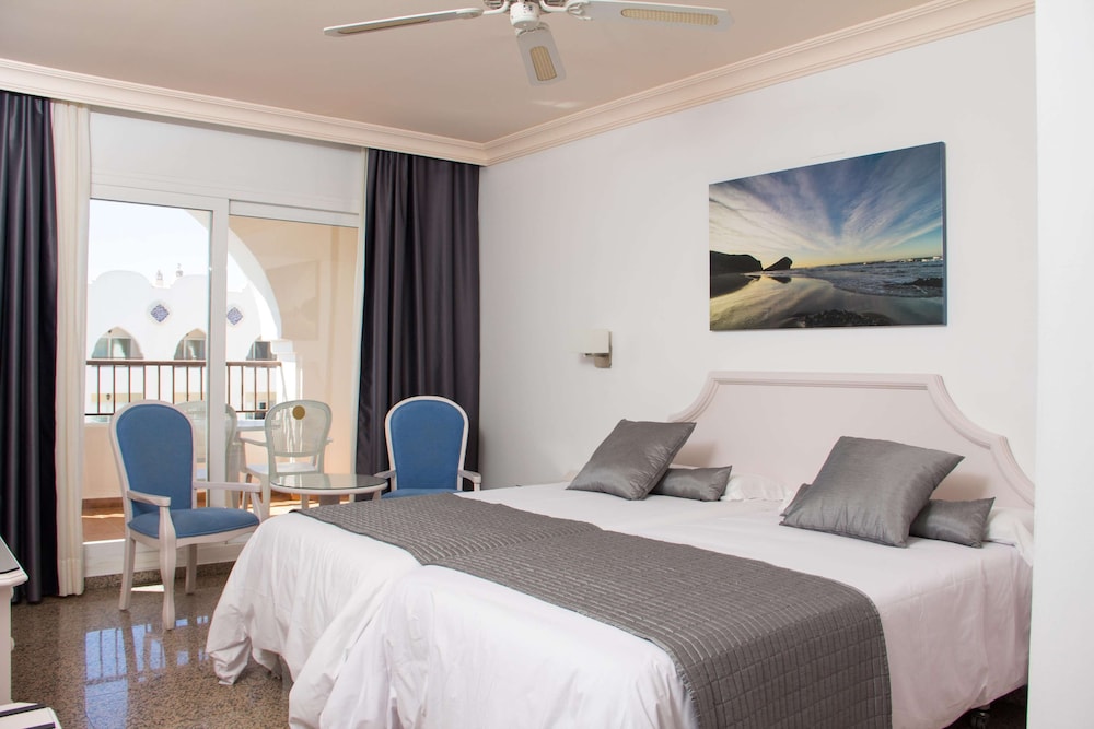 Hotel Mac Puerto Marina 10/49