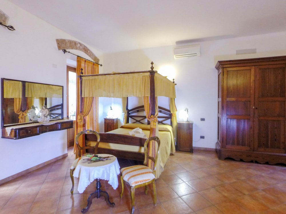 Donnaciccina Accomodation 13/50