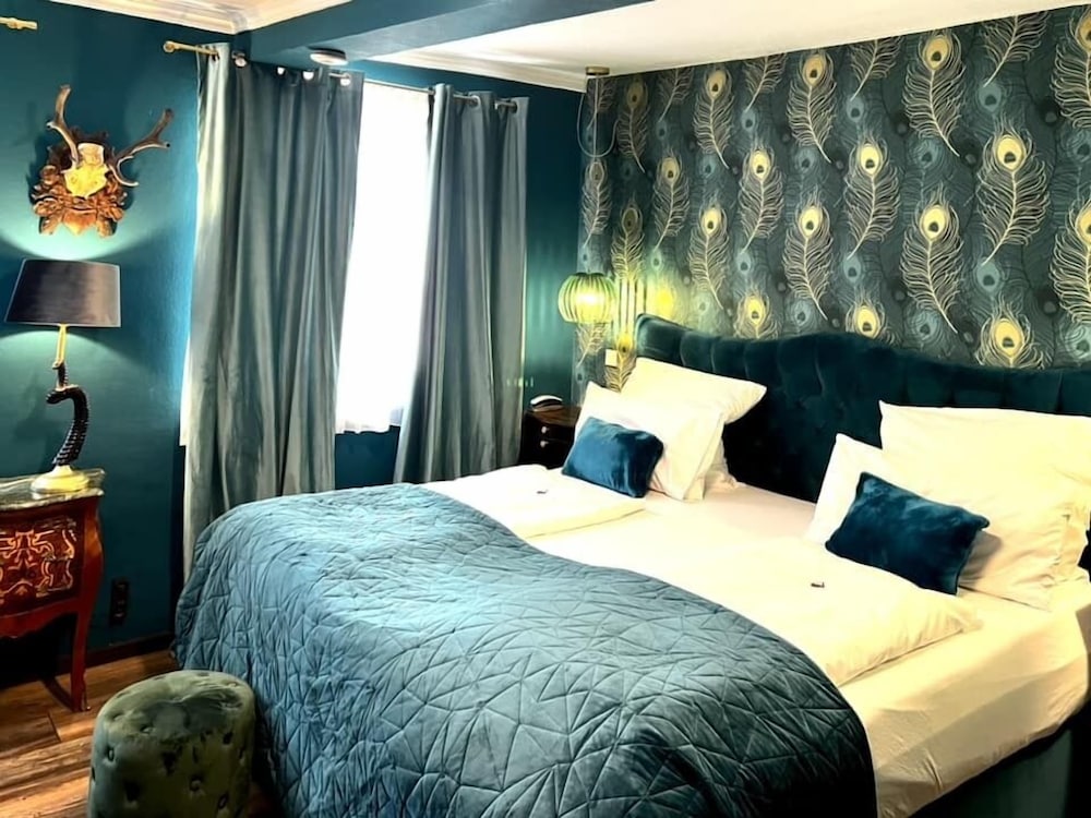 HOTEL SCHWARZER BOCK 14/50