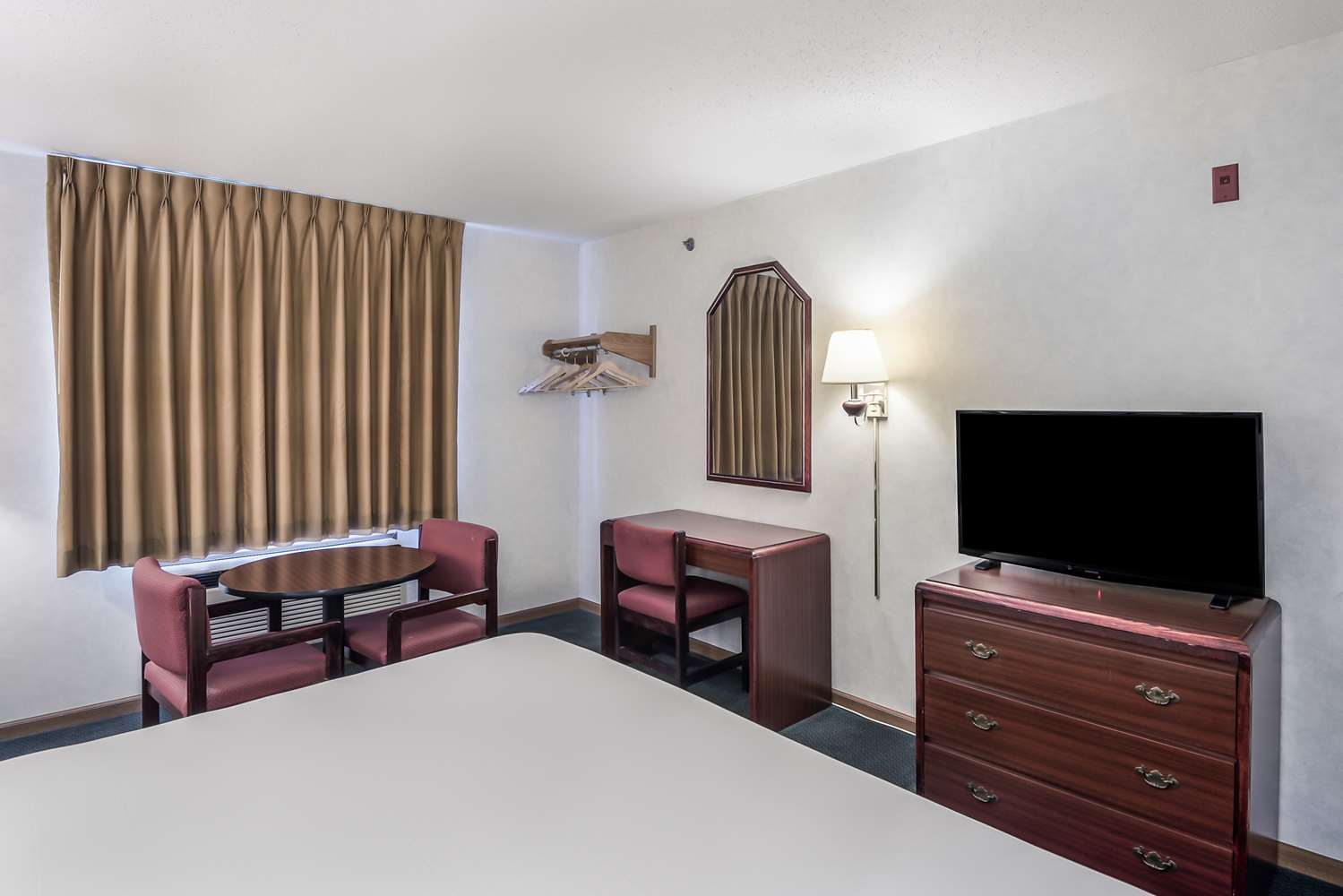 Americas Best Value Inn Wenona 11/32