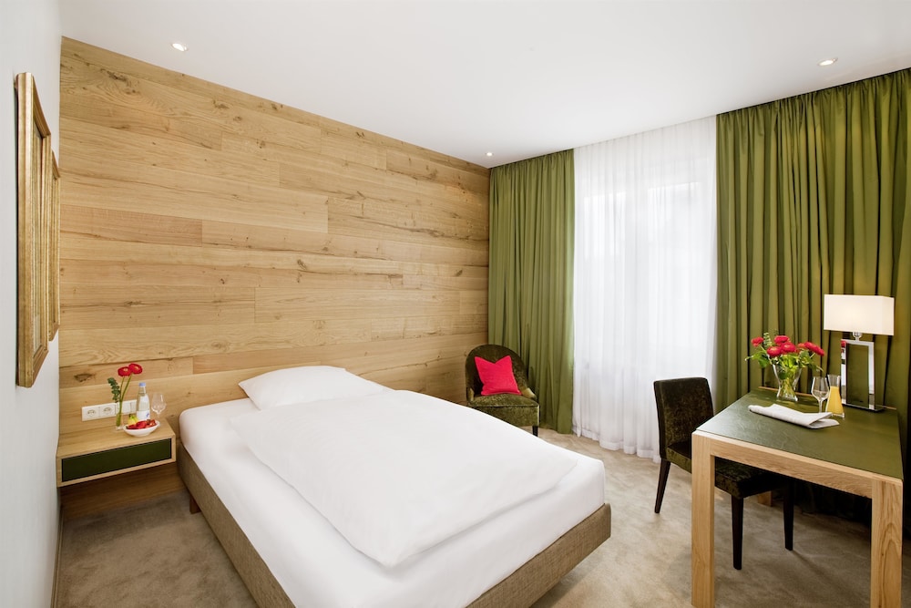 Eden Hotel Wolff 43/66
