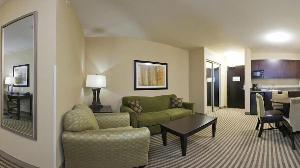 Holiday Inn Express Hotel Suites Richwood Cincinnati South 33/50