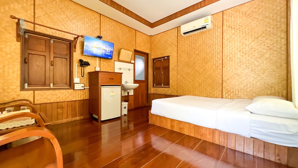 Superior, Villa, Queen Bed, Garden View