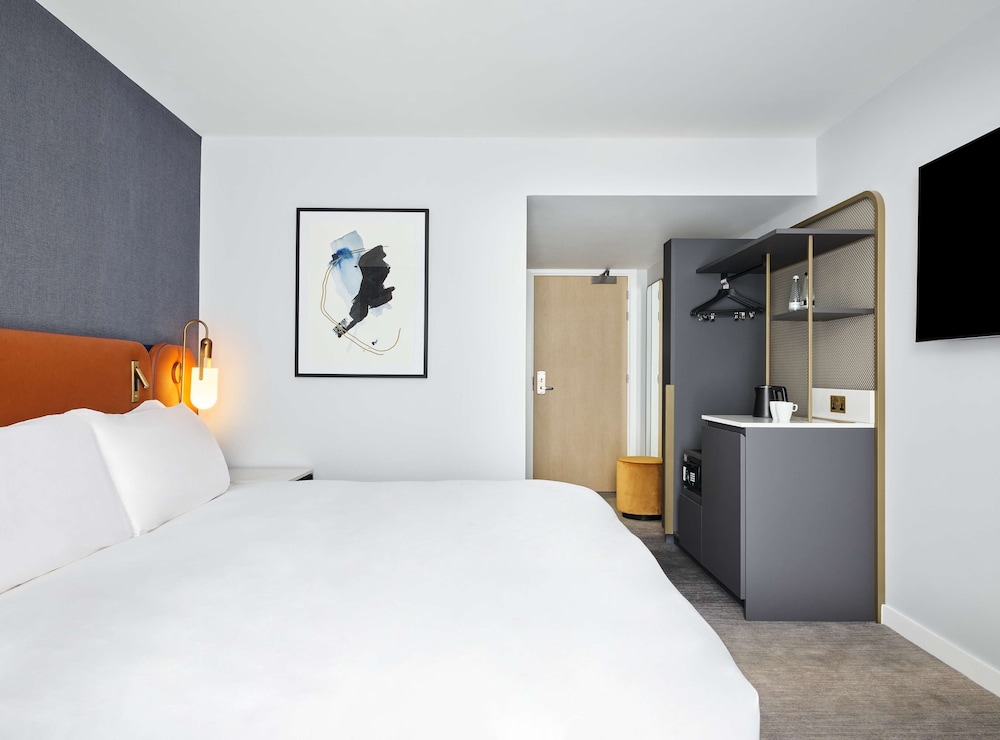 Hyatt Regency London Stratford 12/50