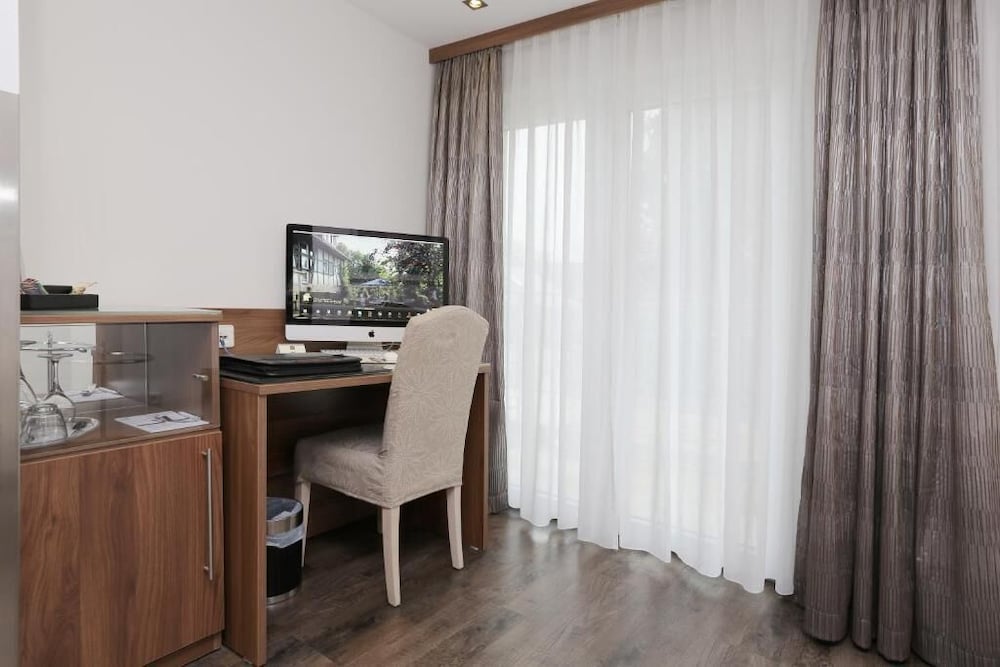 Best Western Premier Hotel An Der Wasserburg 29/68