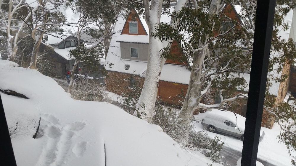 Aneeki Ski Lodge 47/51