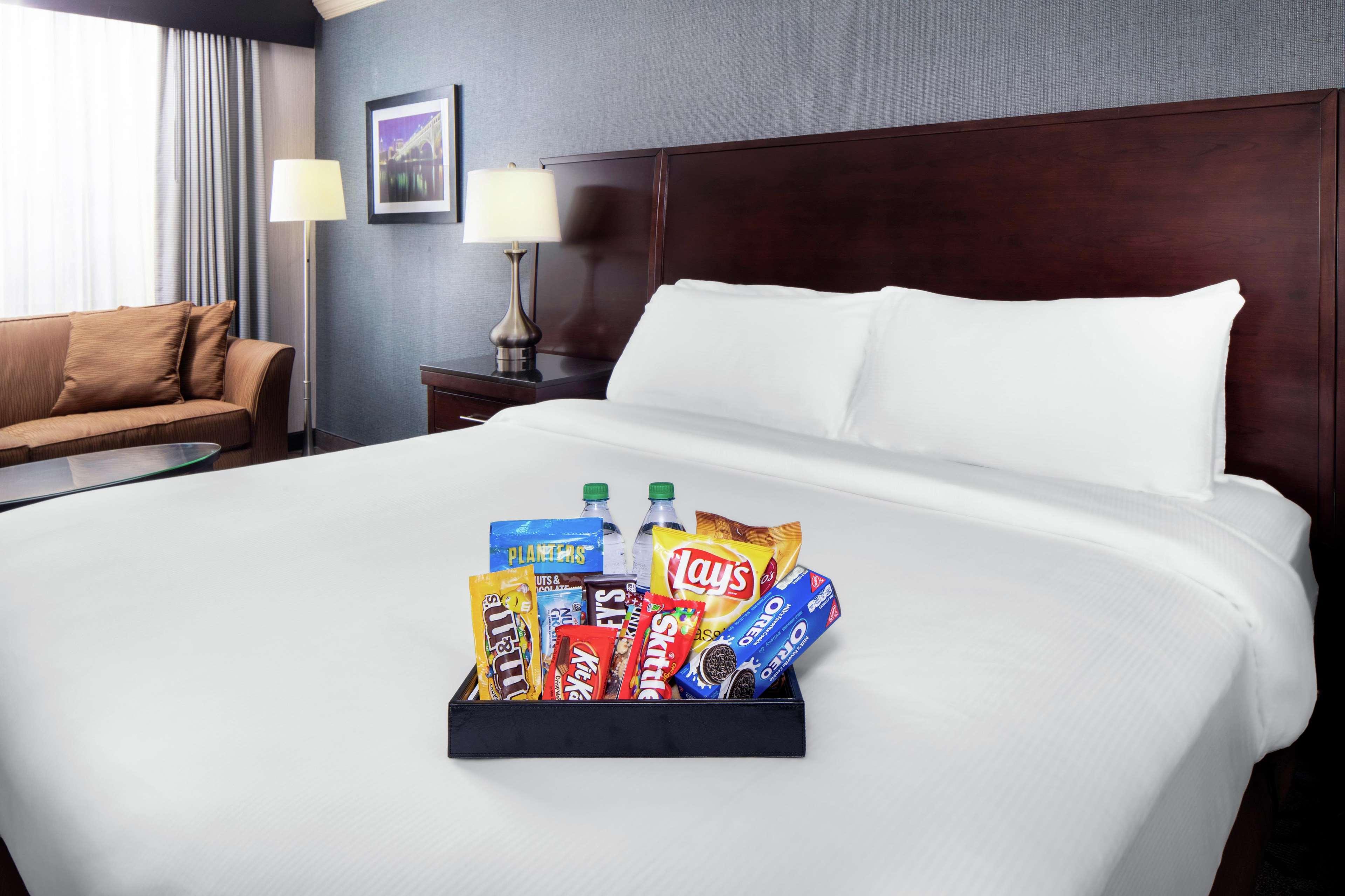 Room, King Bed