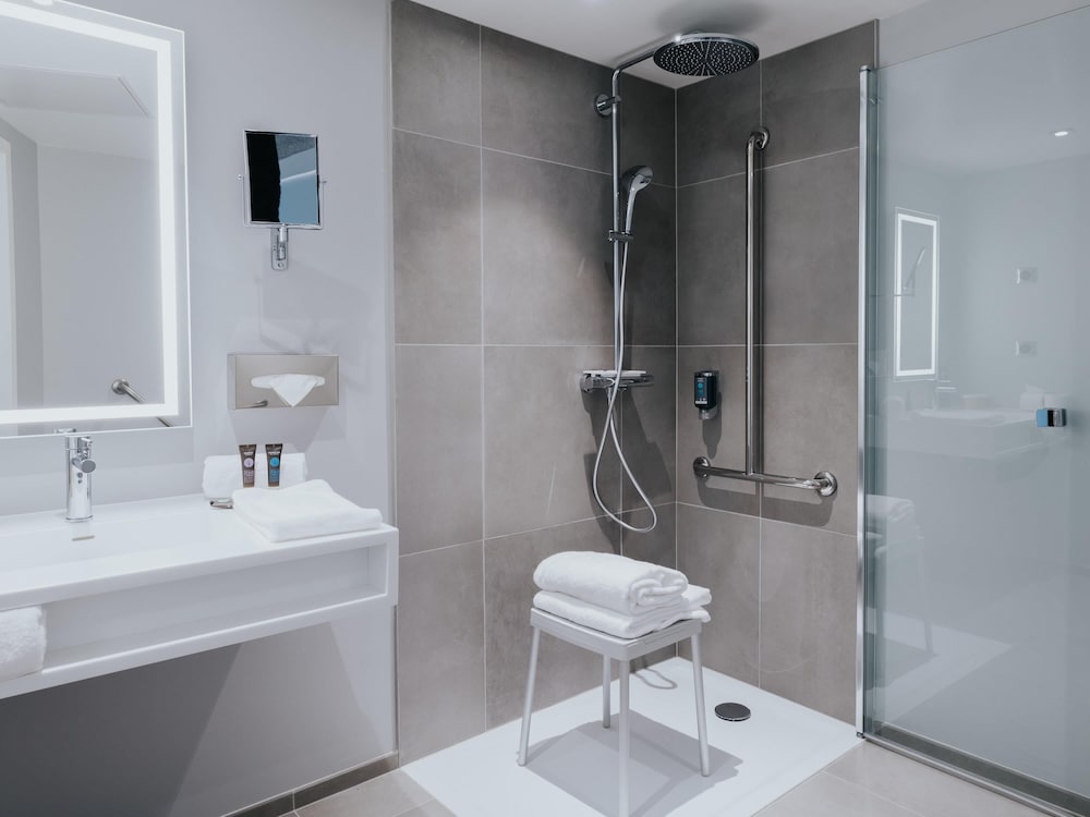 Novotel Angers Centre Gare 70/75