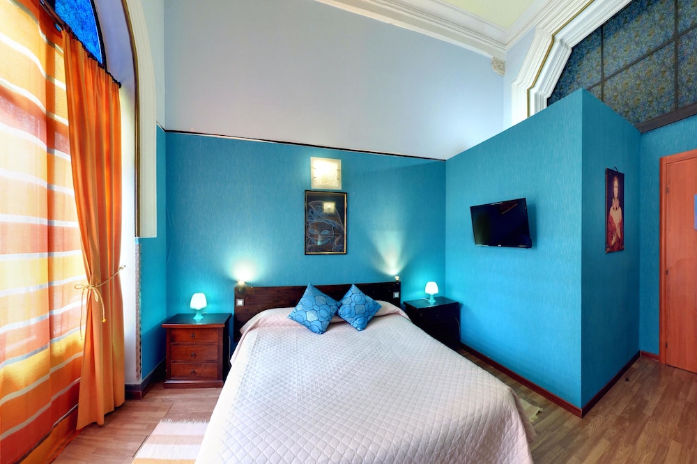 Room, Double Bed, External Bathroom