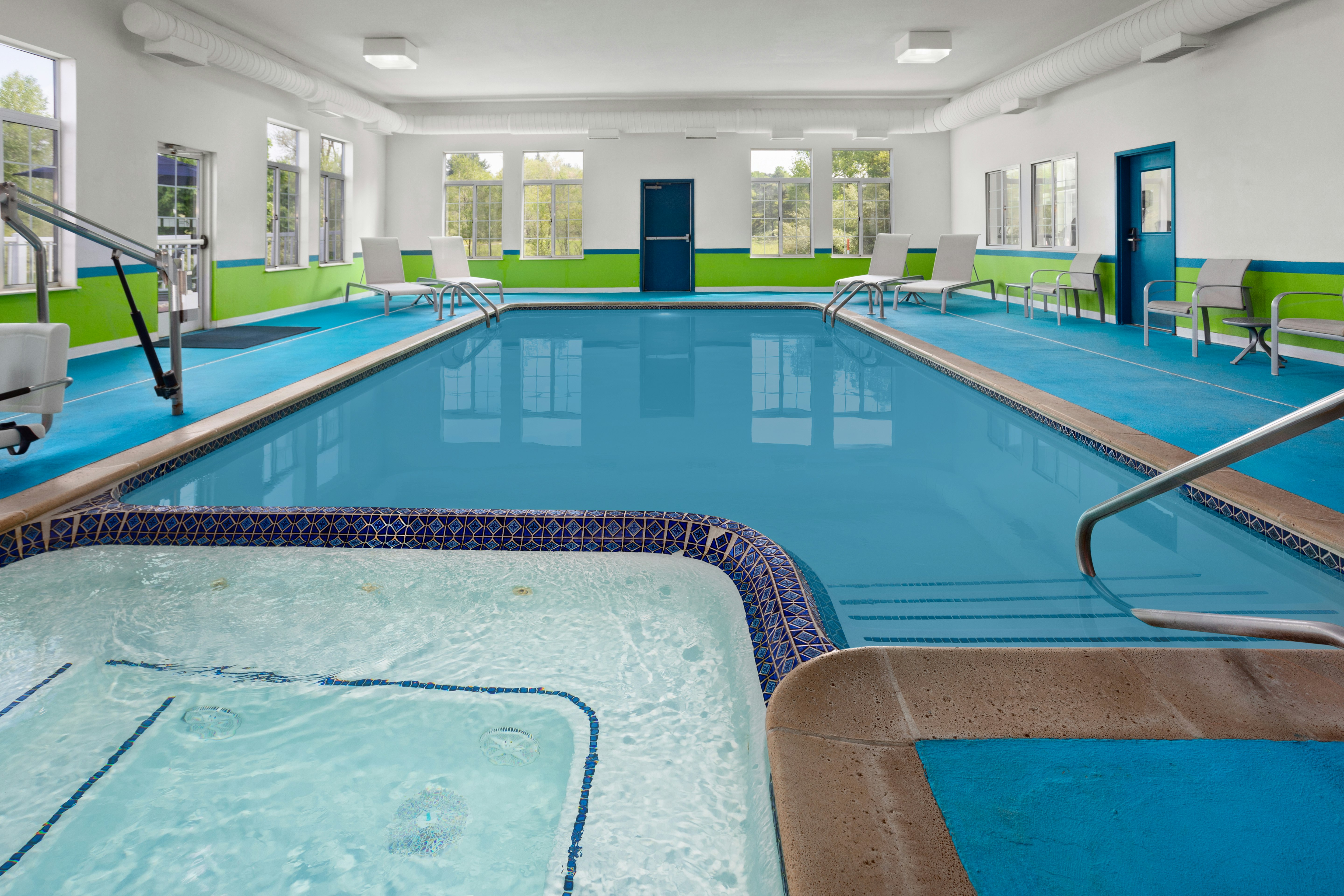 Holiday Inn Express Hotel Suites Acme Traverse City 20/50