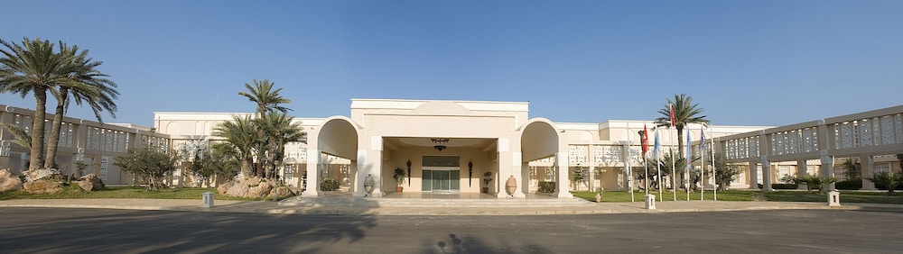 ZITA BEACH RESORT 2/50