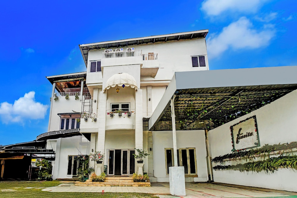 Hotel O Banda Aceh near Masjid Raya Baiturrahman formerly Wisma Tsacita in BANDA ACEH