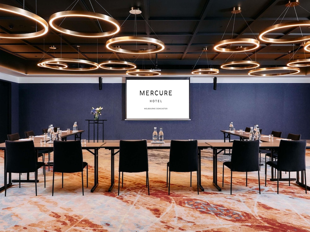 Mercure Melbourne Doncaster 60/70