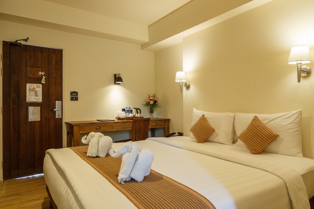 Le Charcoa Hotel 24/74
