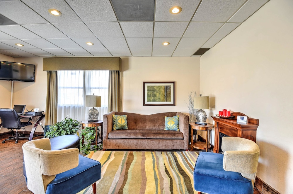 SureStay Hotel by Best Western Ottawa 30/42