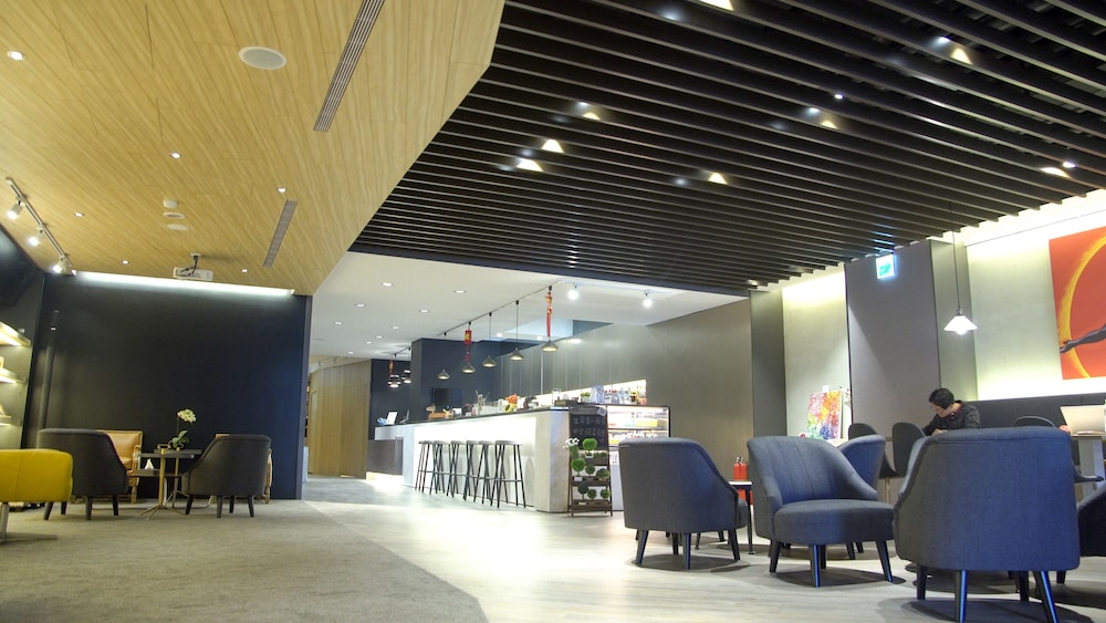 Hub Hotel 7/57