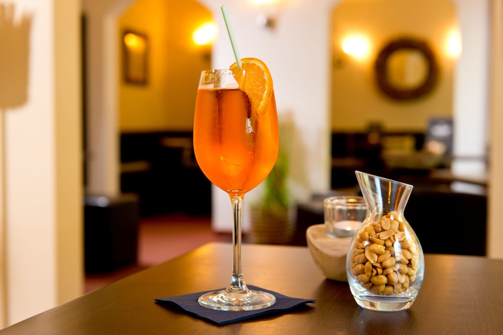 ACHAT Hotel Dresden Elbufer 37/71