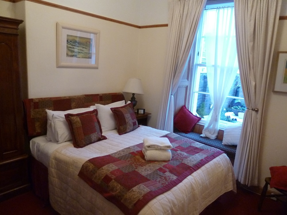 The Burnside Guest House 8/47