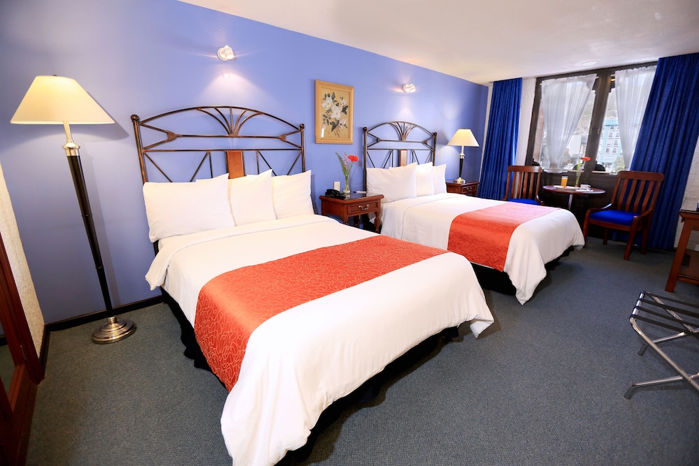 Hotel Emily 13/46