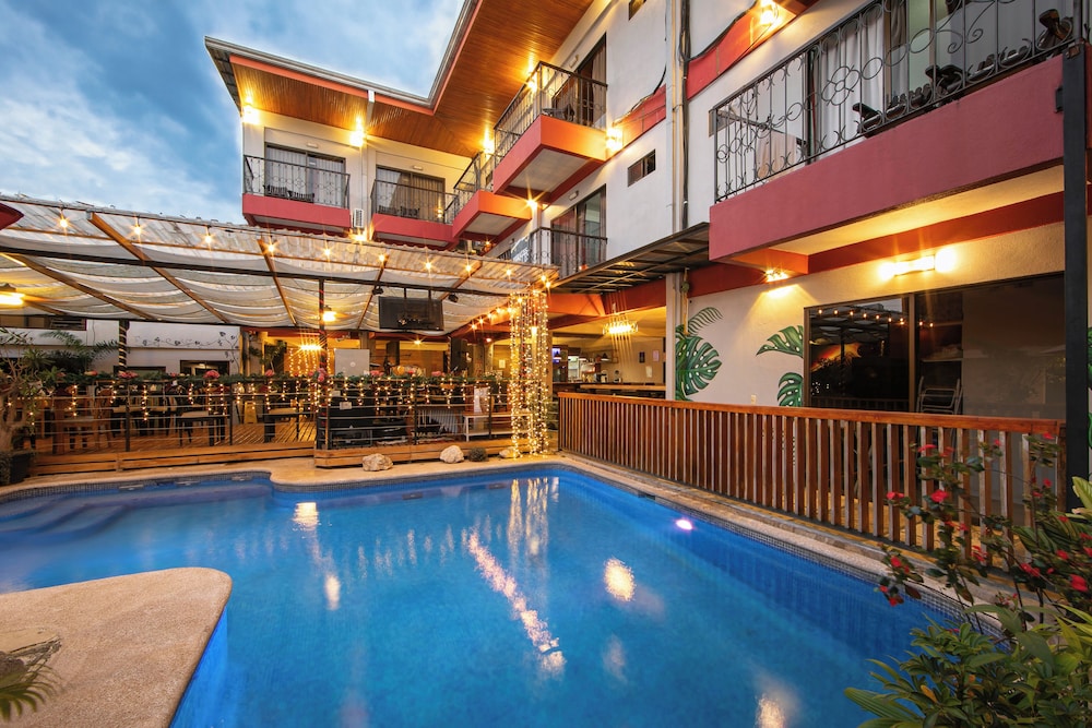 La Fortuna Downtown Boutique Hotel 3/60