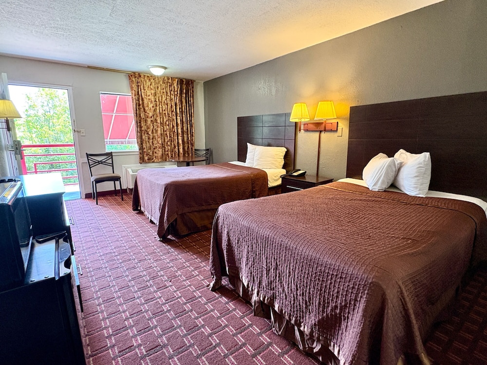 Regency Inn 24/49