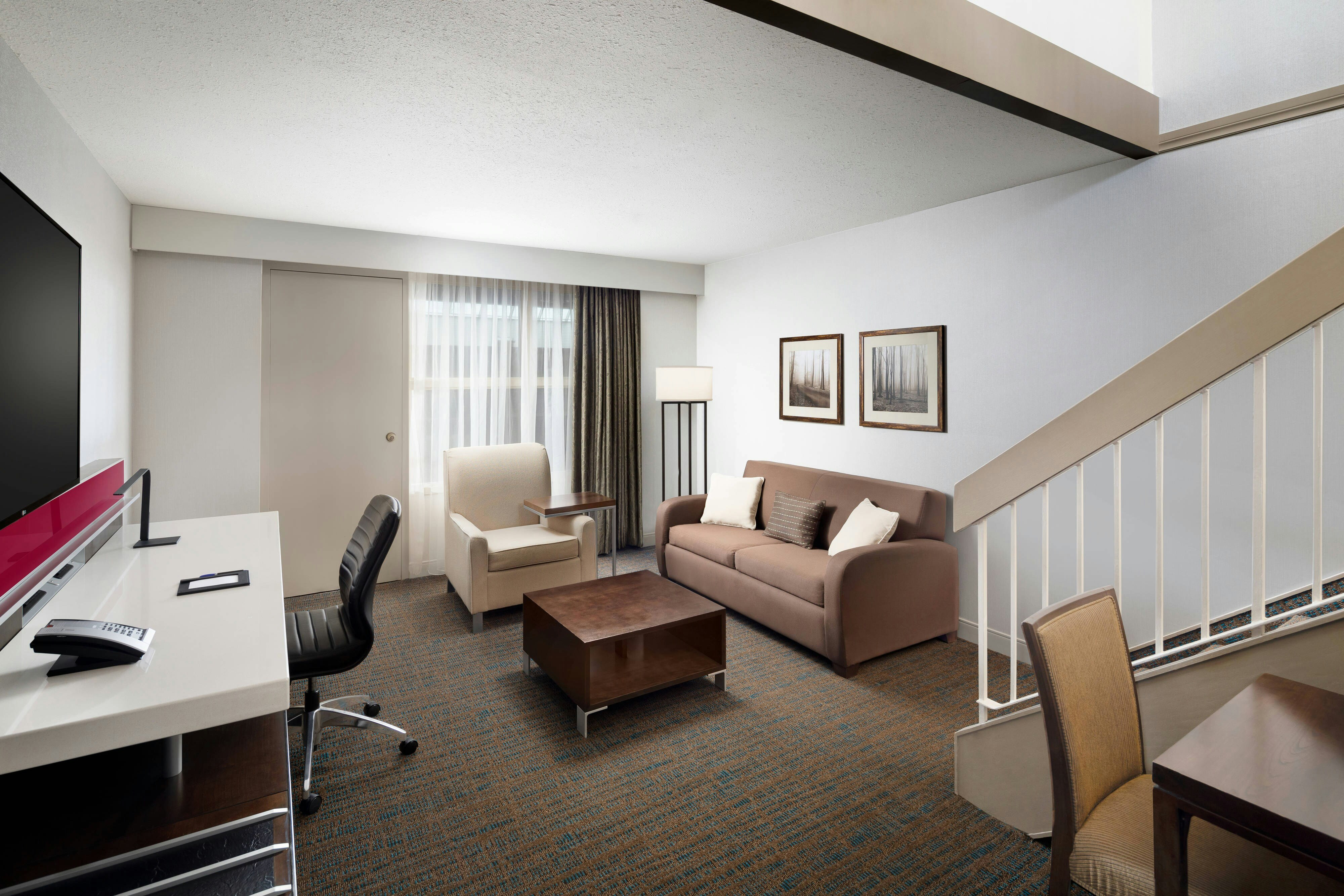 Delta Hotels By Marriott Calgary South 21/26