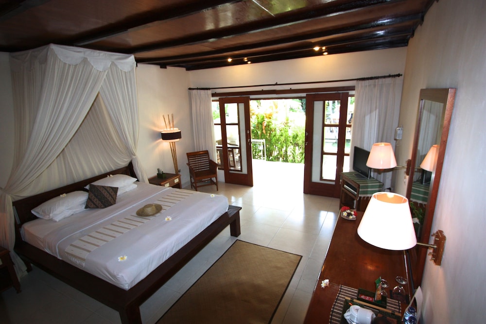 BUMI AYU BUNGALOWS 17/66