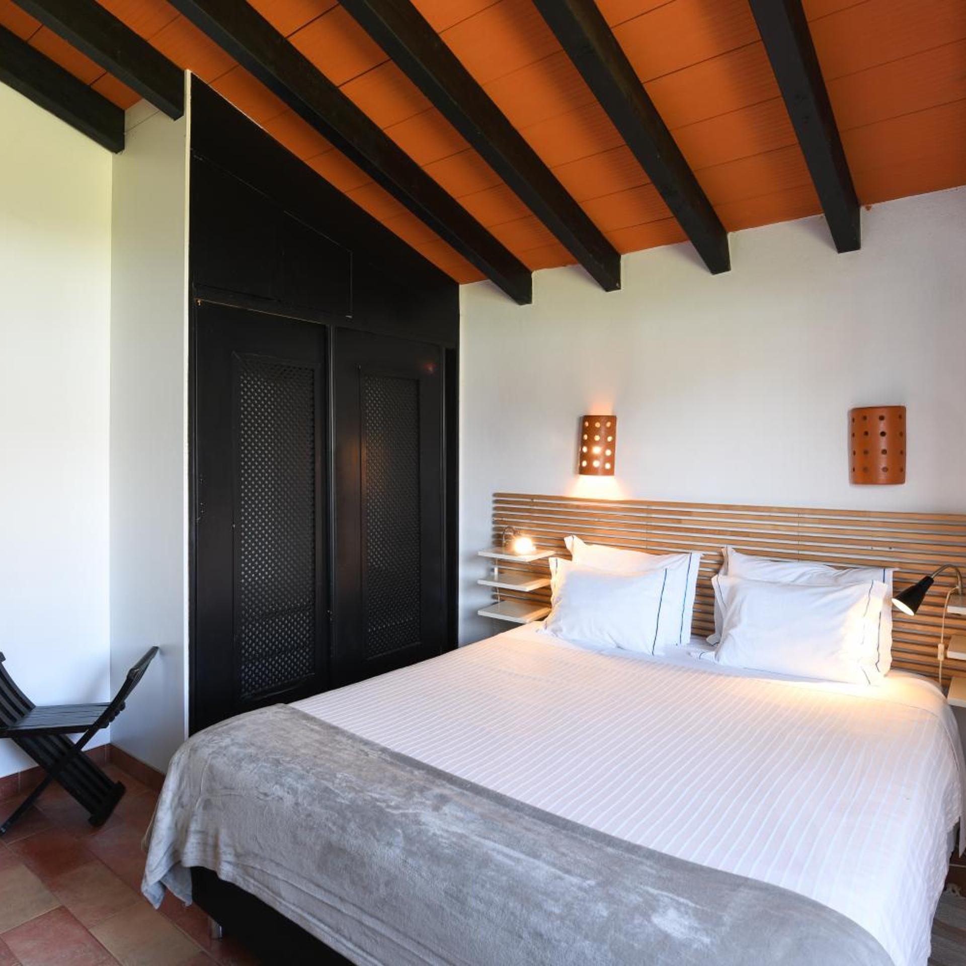 3 Bedrooms, Villa