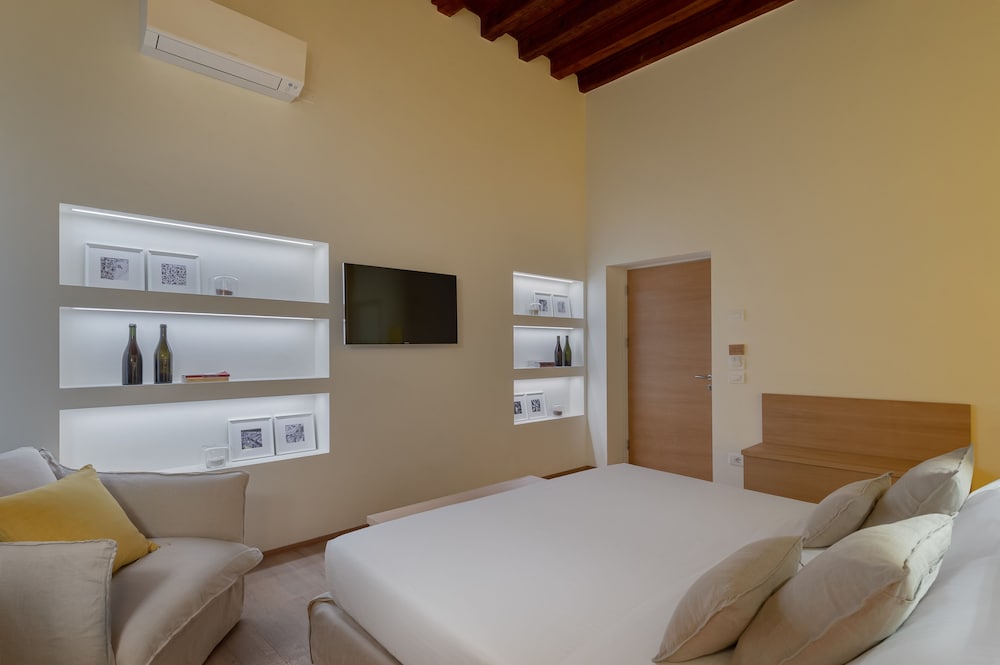 Massimago Wine Suites 17/32