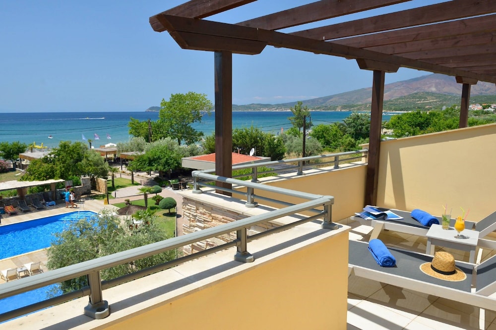 Atrium Hotel Thassos by GHH 23/50