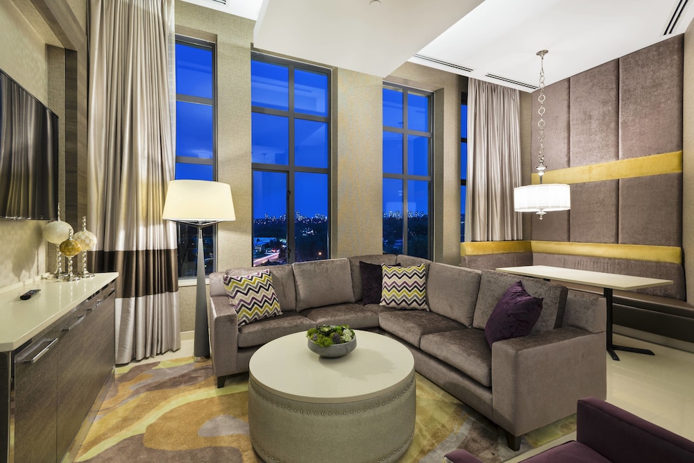 Delta Hotels by Marriott Burnaby Conference Centre 28/46