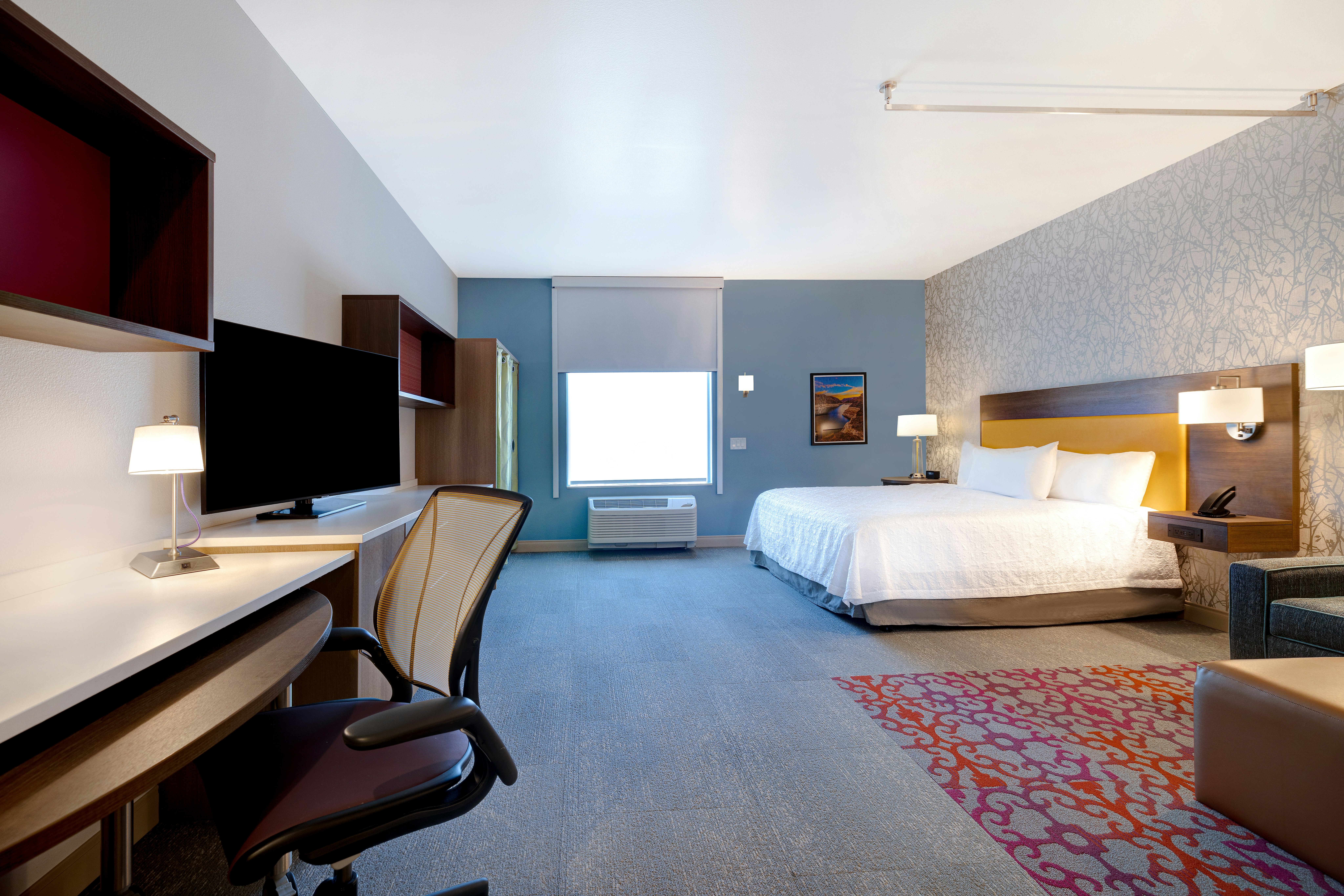 STUDIO, SUITE, KING BED