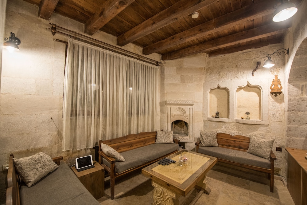 Charming Cave Hotel 19/29