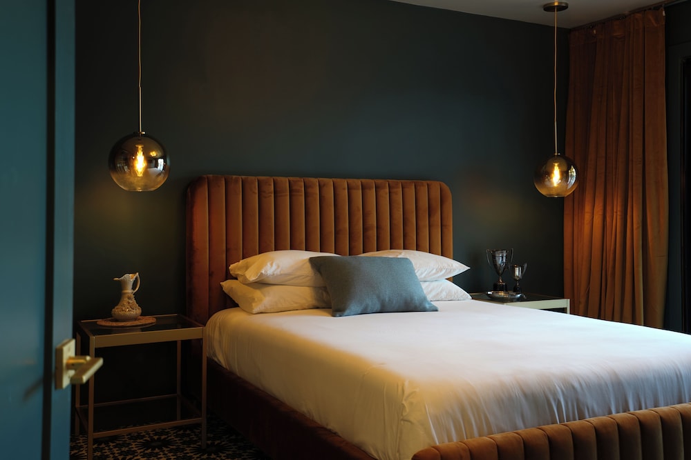 SUPERIOR, DOUBLE BED, ACCESSIBLE